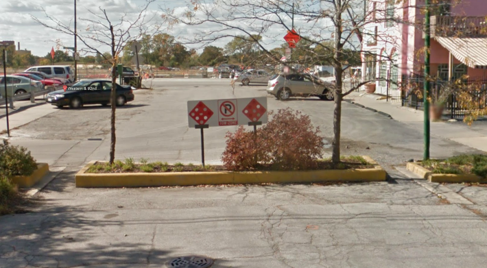 A typical cul-de-sac, at 92nd Place and Western Avenue, with narrow openings, high curbs, and trees that inhibit bicycling through. Image: Google Street View