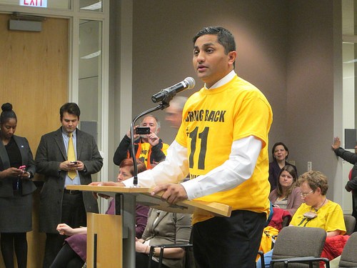 Pawar testifies at a CTA budget hearing in 2014. Photo: John Greenfield