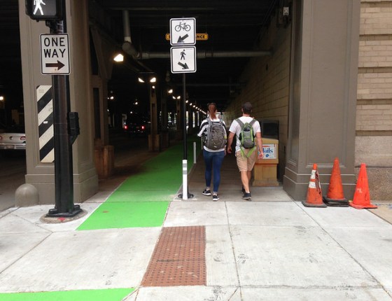 The sidewalk bike lane in the viaduct on Randolph at Canal. Photo: John Greenfield