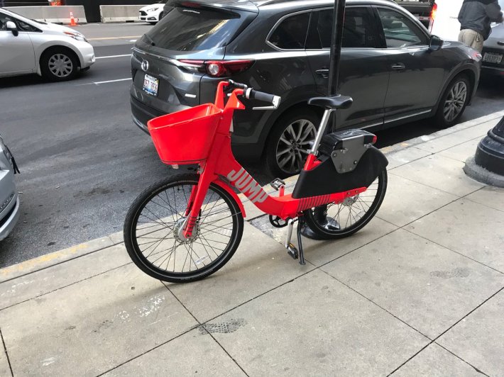 A Jump electrical-assist DoBi bike spotted by the Chicaog Department of Transportation offices last week. Photo: Kevin Zolkiewicz