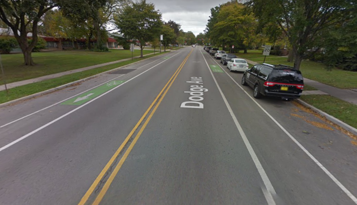 The stretch of non-protected bike lanes by the elementary school. Rainey previosuly said this stretch is "terrifying" to bike on. Image: Google Maps