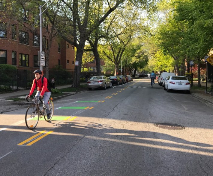 https://chi.streetsblog.org/2017/05/12/dont-panic-take-a-virtual-ride-on-the-new-glenwood-greenway-instead/