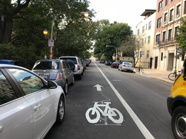 The westbound bike lne on Roscoe. Photo: John Greenfield