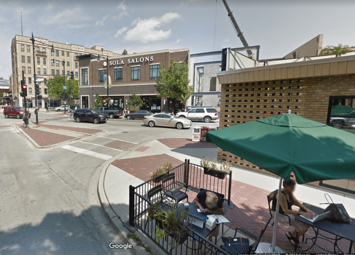 The old slip lane at the south corner of Roscoe/Paulina/Lincoln. Photo: John Greenfield