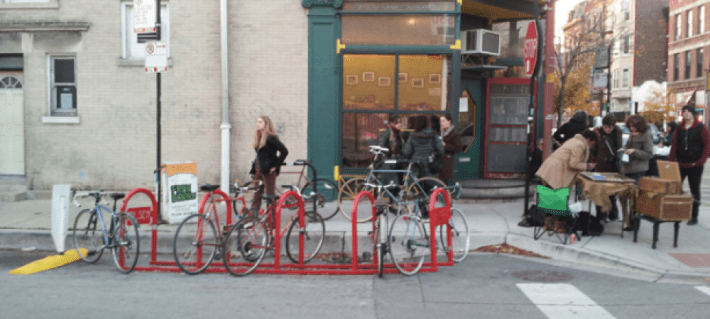 Bike corral at Cafe Jumping Bean in Pilsen. Photo: CDOT