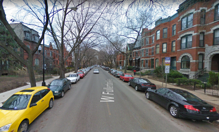 The narrow stretch of Fullerton east of Halsted. Image: Google Maps