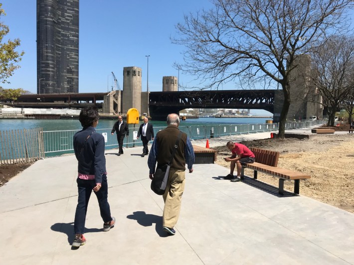 New seating on the eastern riverwalk. Photo: John Greenfield