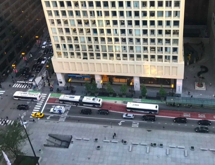 The Loop Link corridor on Washington Street. Photo: John Greenfield