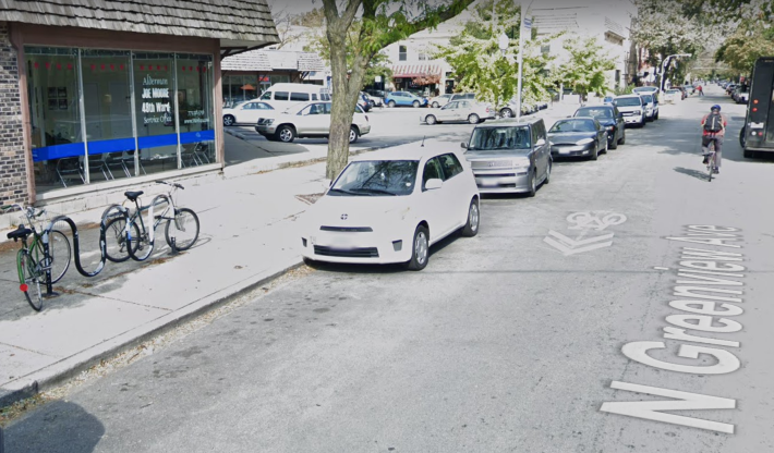 The Glenwood / Greenview greenway near Jarvis. Image: Google Maps