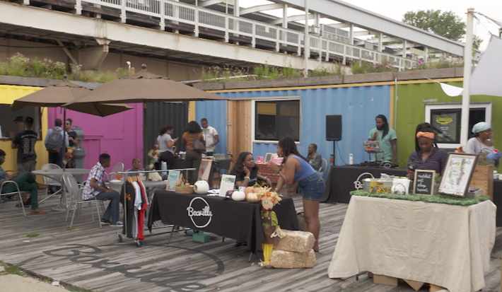 The Boxville market beneath the Green Line tracks at 51st Street. Image: WTTW