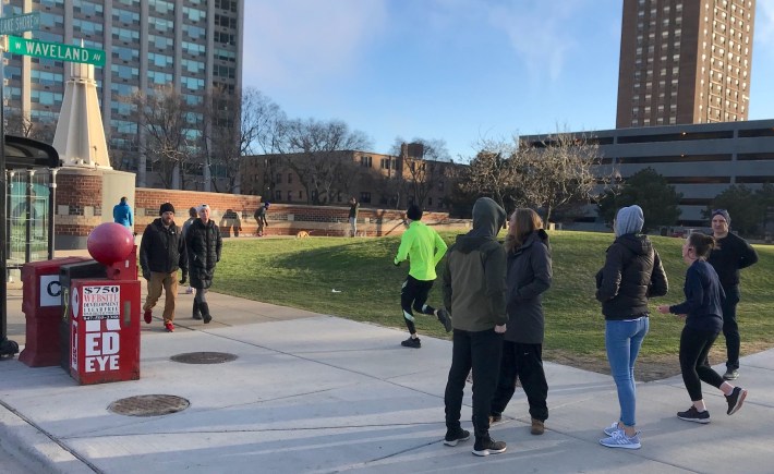 The sidewalks on Inner Lake Shore Drive in Lakeview were often crowded with pedestrians, including many joggers who would likely normally use the Lakefront Trail. Photo: John Greenfield