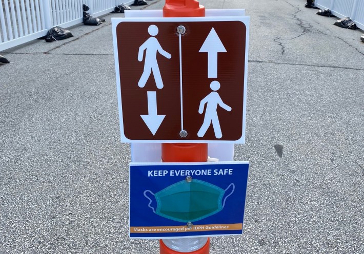 Signs encouraging social distancing at Arlington Alfresco. Photo: Amber Drea