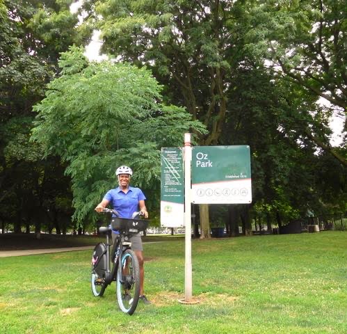 Author with an Electric Divvy at Oz Park
