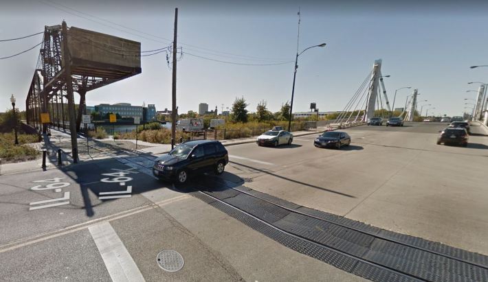 A look across North Avenue at the then-active rail line in 2015, facing southwest. Image: Google Maps