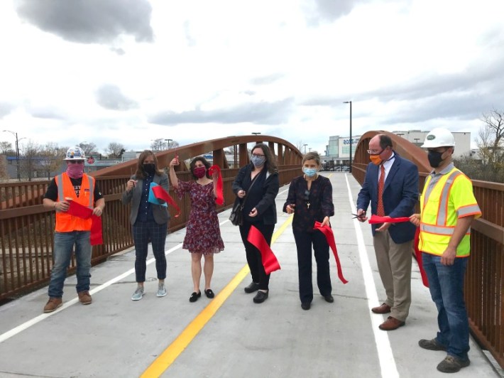 Ribbon-cutting for the Stone Free Bridge. Alderman Silverstein is third from the left. Photo: John Greenfield