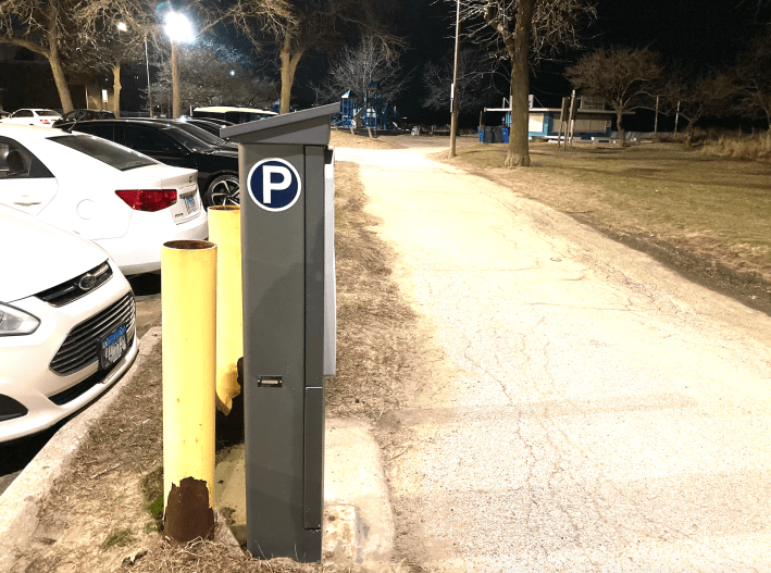 Metered parking at Loyola Beach or, as CARA would put it, a grave social injustice. Photo: John Greenfield