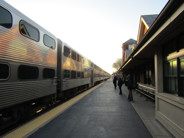 A Chicago-bound Union Pacific Northwest line train at the Palatine station. Photo: Igor Studenkov