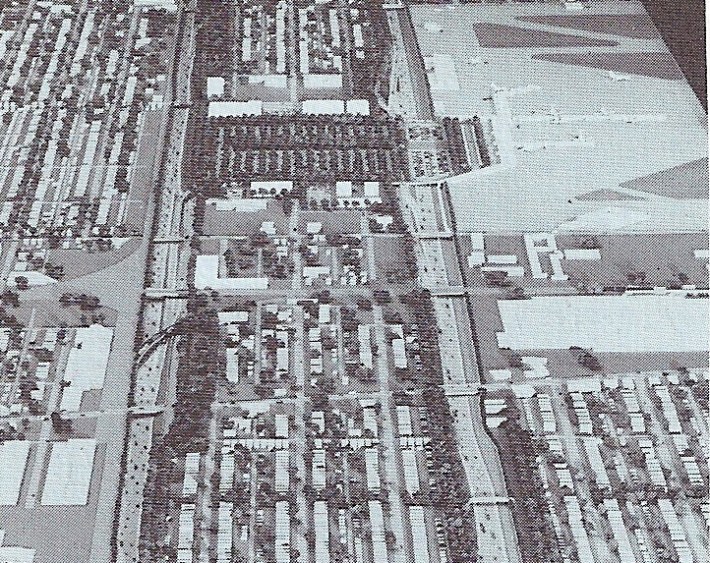 Detail from a Department of Public Works handout from the '70s, showing how there would have been a four-block-wide "no man's land" between the northbound and southbound lanes. Image via Andrew Plummer