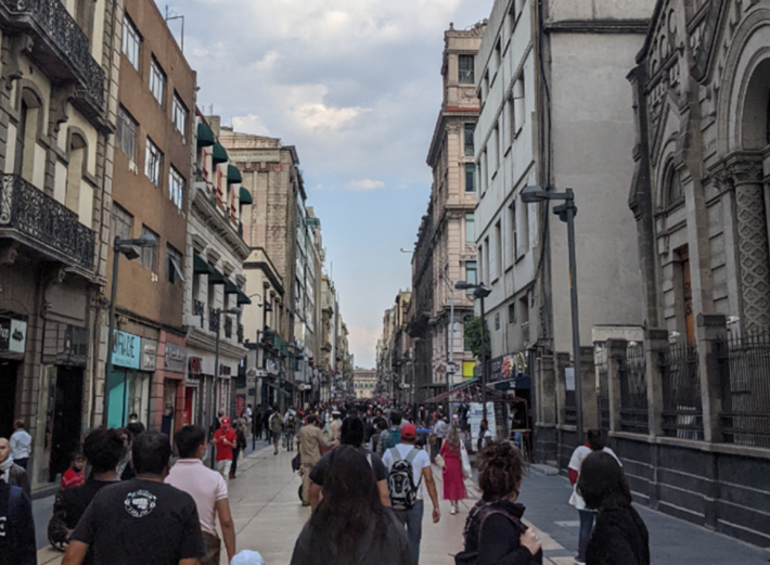 A pedestrian plaza in downtown Mexico City. Photo: Ruth Rosas