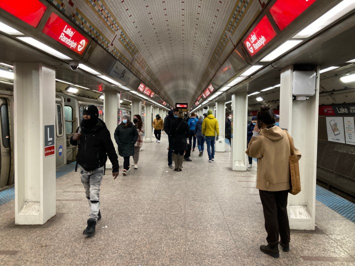 The Lake Street Red Line station. Slashing transit fares would make trains and buses a more affordable alternative to driving. Photo: John Greenfield