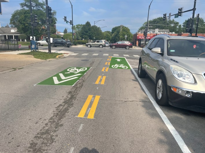 The entrance/exit to the Berwyn Greenway at Berwyn & Western Ave looking east on Berwyn.