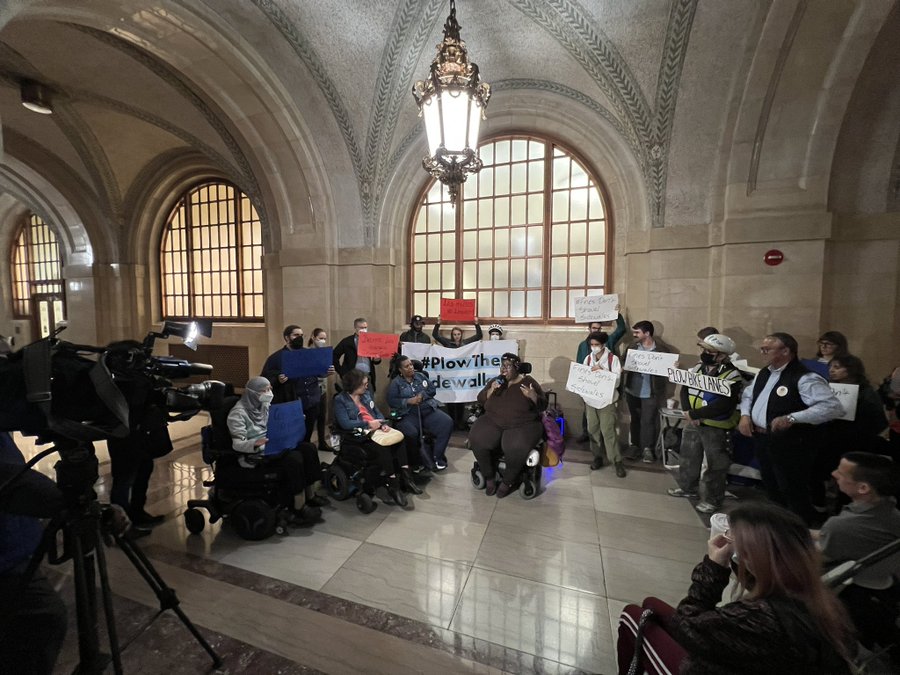 Advocates at the rally at City Hall. Photo: Better Streets Chicago