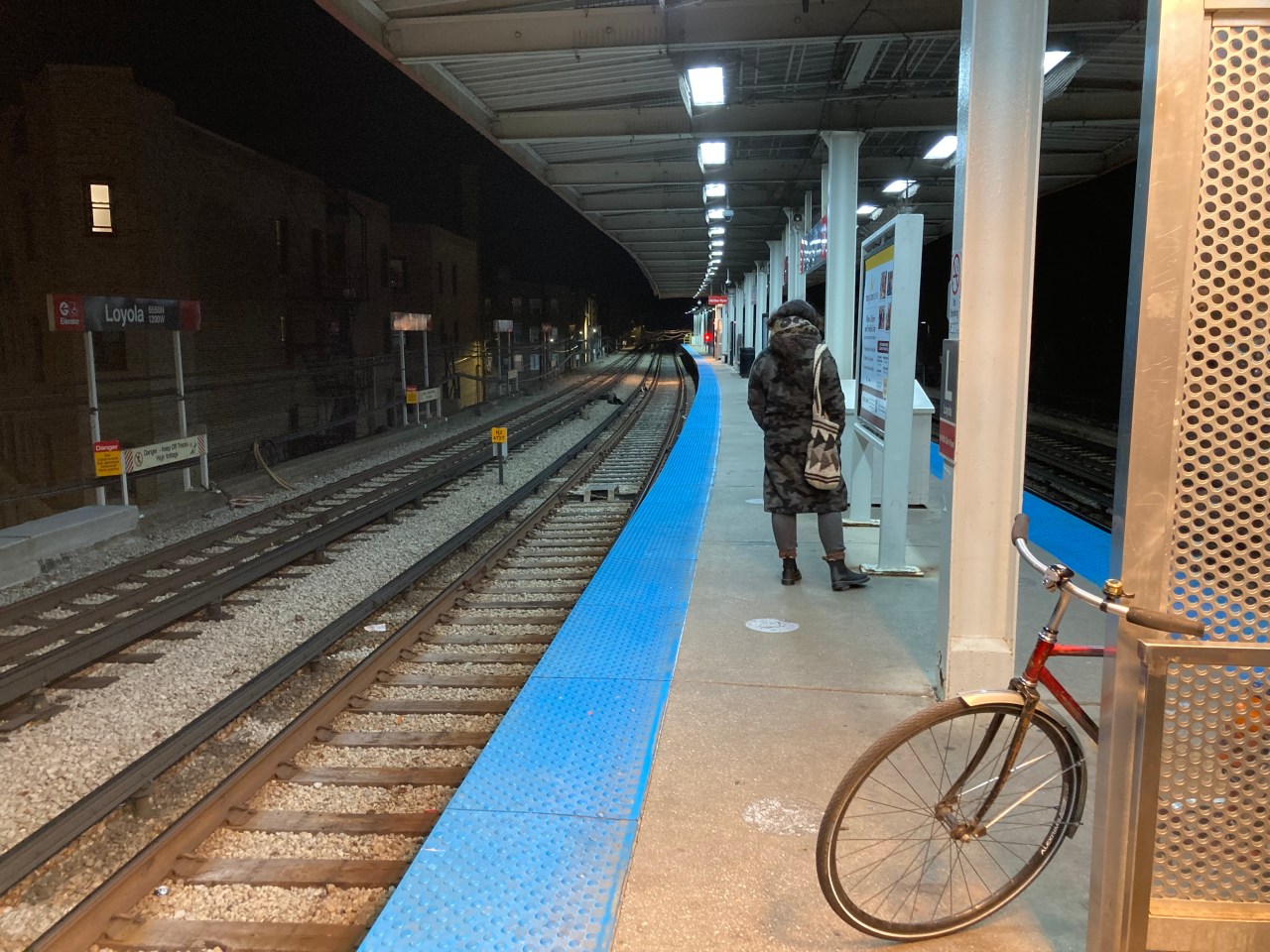The Loyola Red Line station platform Wednesday night. Photo: John Greenfield