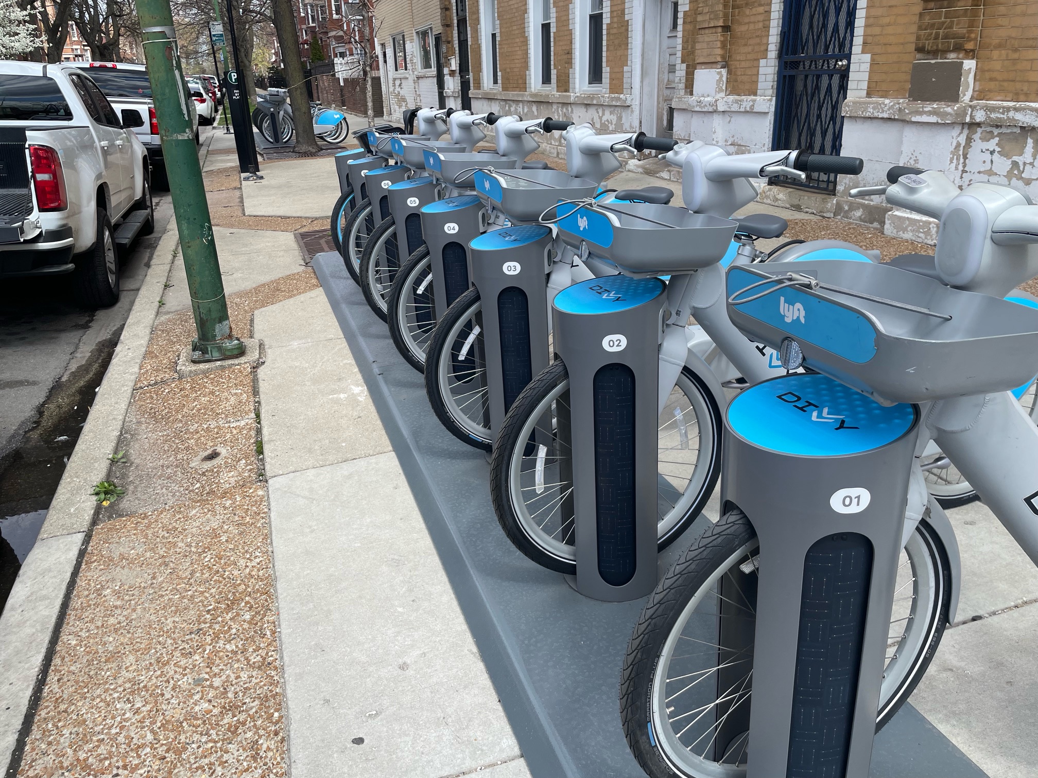 It s electric New Divvy stations will be able to charge docked e bikes scooters when they re connected to the power grid Streetsblog Chicago