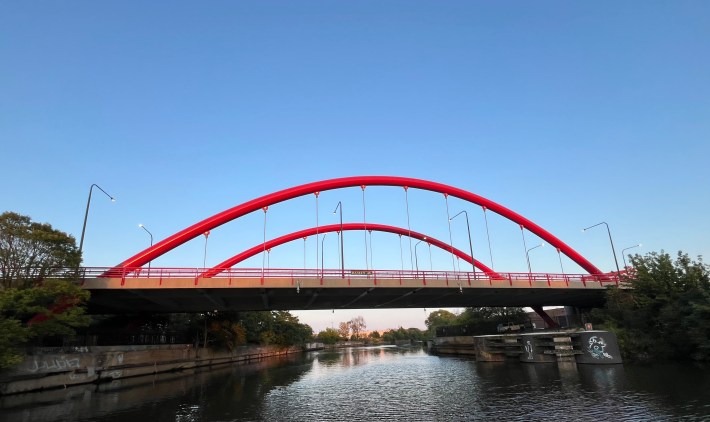 Rolling on the river provided a fresh perspective on Near North Side and downtown walk/bike/transit facilities.